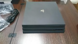 ps4-pro-03